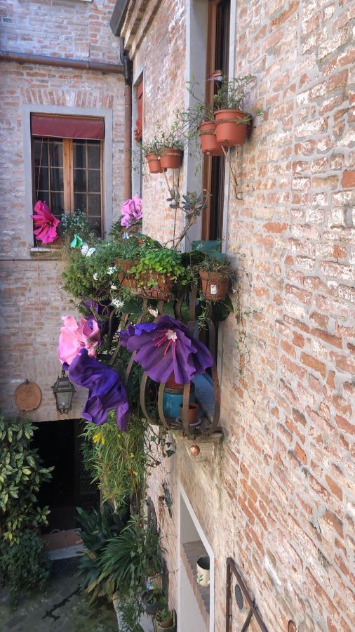 L'Ape Regina Apartment Ferrara Exterior foto